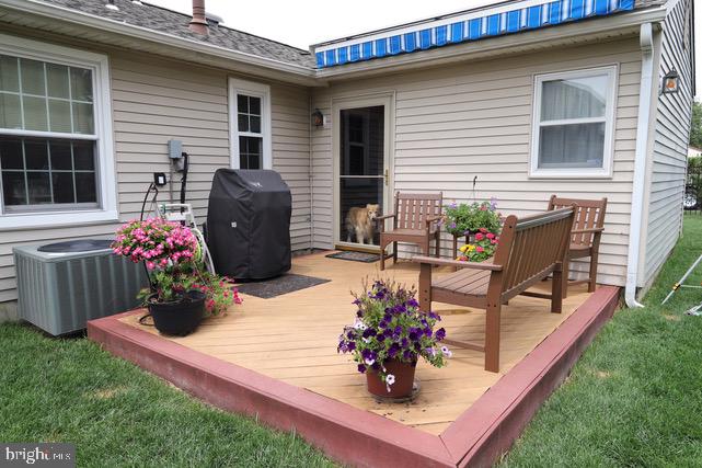 24 Edinburgh Road Blackwood, NJ 08012 - Photo 5 of 35