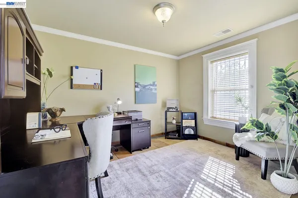 $850,000 | 2635 East 10th Street, Oakland, CA 94601