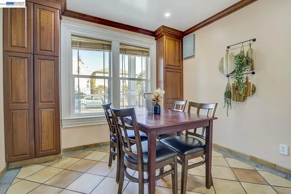 $850,000 | 2635 East 10th Street, Oakland, CA 94601