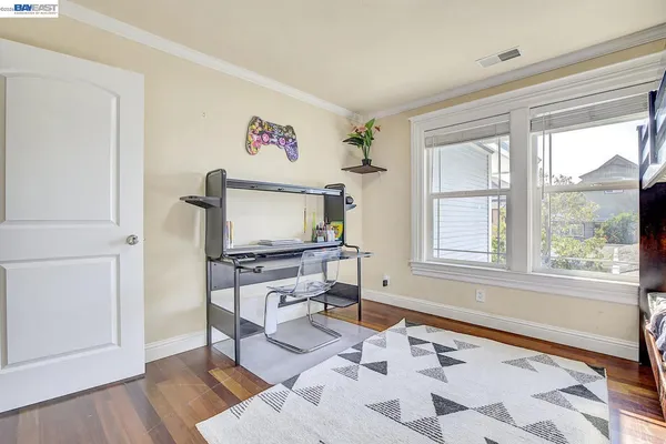 $850,000 | 2635 East 10th Street, Oakland, CA 94601