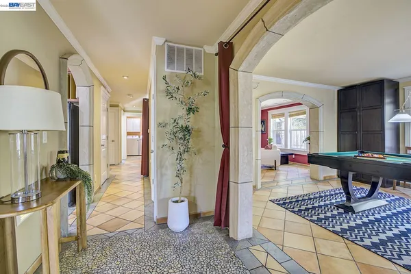 $850,000 | 2635 East 10th Street, Oakland, CA 94601