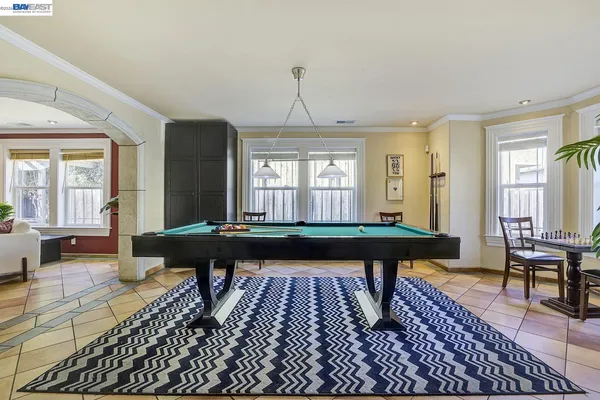 $850,000 | 2635 East 10th Street, Oakland, CA 94601