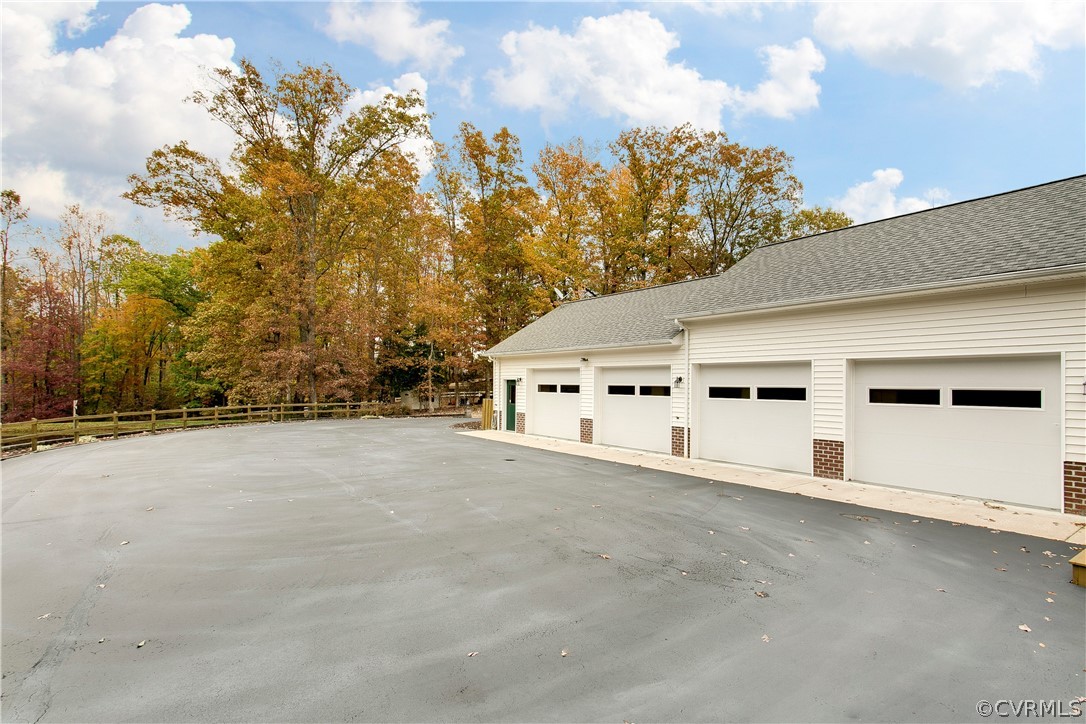 1835 Stonehenge Farm Road Midlothian, VA 23113 - Photo 44 of 45 Gallery Image 44