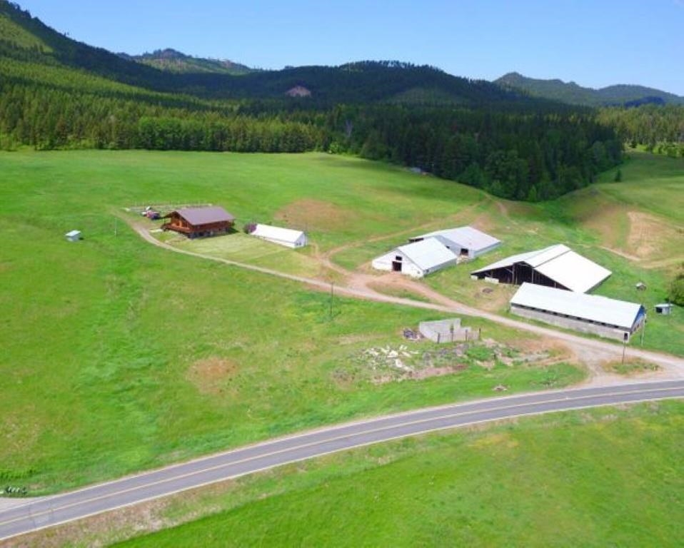 2620 Cedonia-Addy Road Addy, WA 99101 - Photo 2 of 38