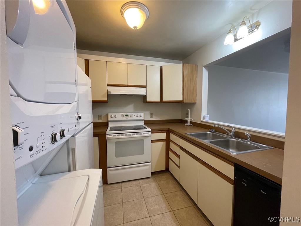 103 Lake Powell Road, Unit E Williamsburg, VA 23185 - Photo 5 of 9