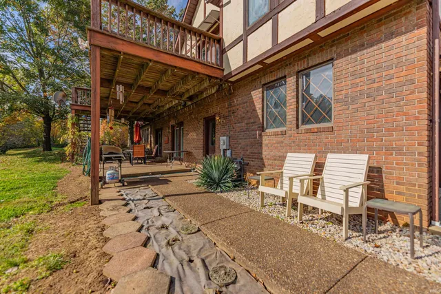 $575,000 | 8225 Nation Road, Mount Vernon, IN 47620