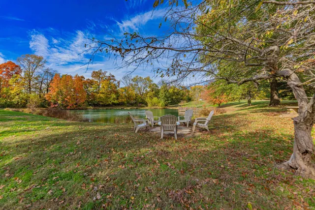 $575,000 | 8225 Nation Road, Mount Vernon, IN 47620