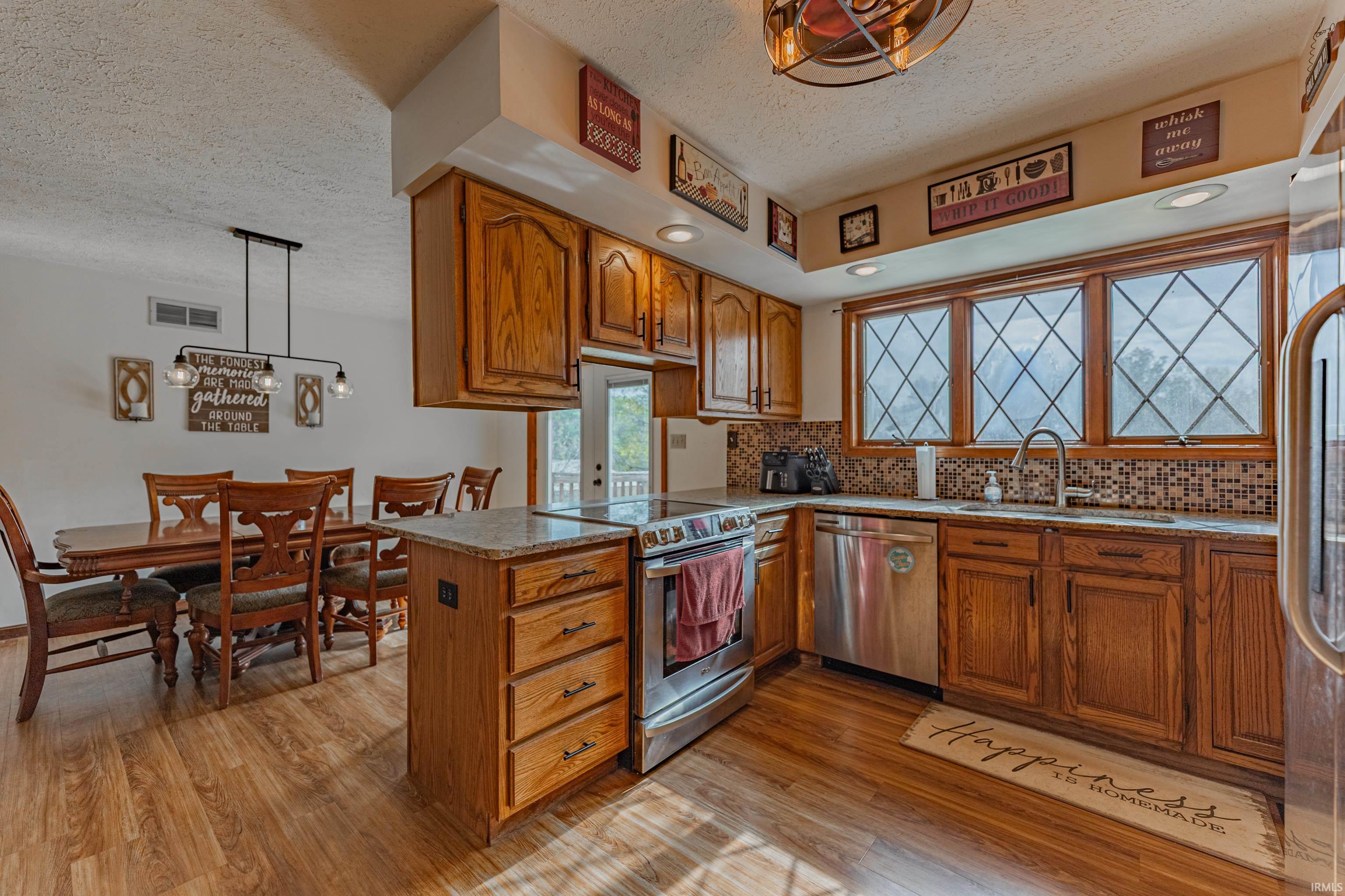 8225 Nation Road Mount Vernon, IN 47620 - Photo 9 of 36