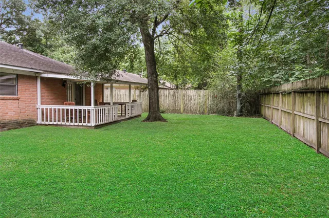 $2,000 | 1915 East Allegro Street, Houston, TX 77080