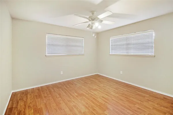 $2,000 | 1915 East Allegro Street, Houston, TX 77080