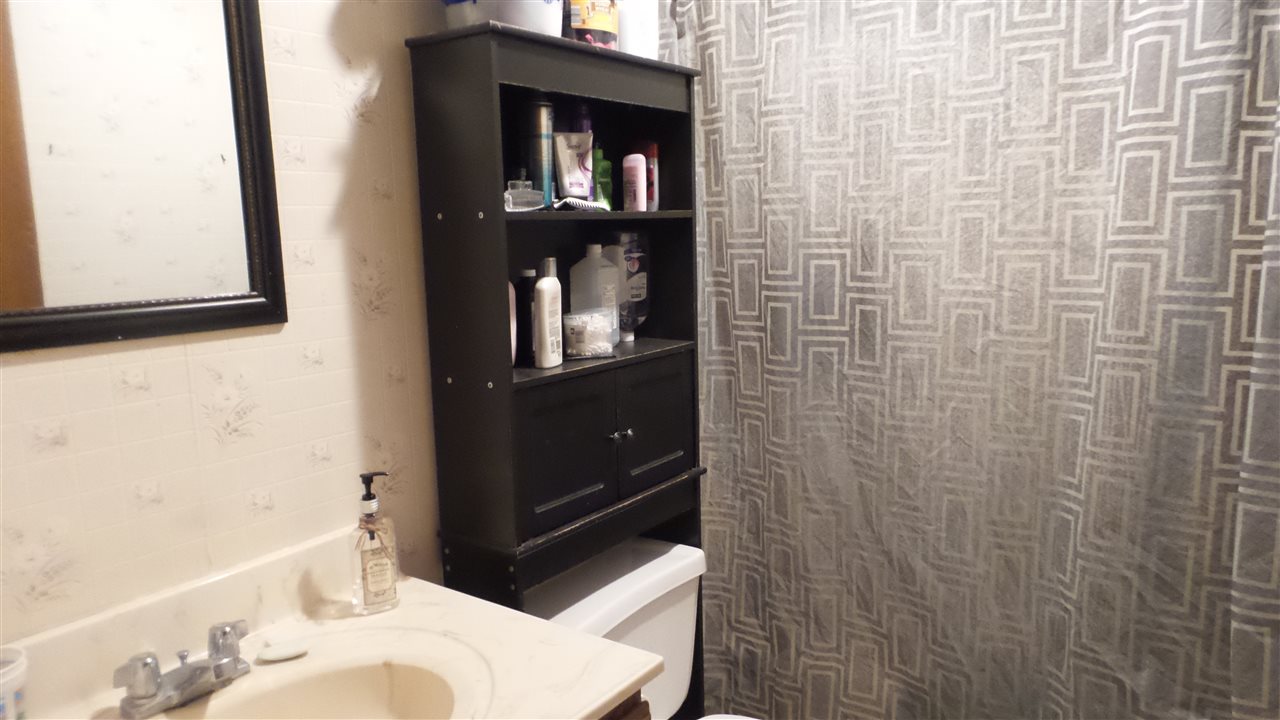 206-208 Spring Street Fremont, IN 46737 - Photo 6 of 17