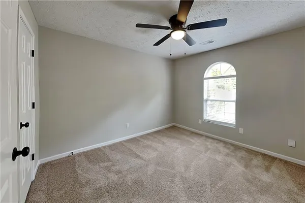 $2,370 | 4018 River Rock Way, Woodstock, GA 30188