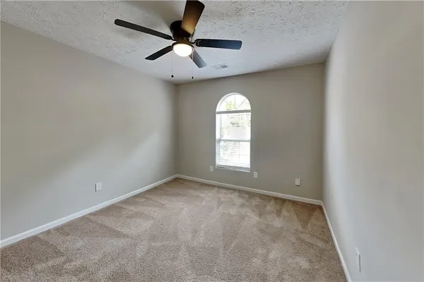 $2,370 | 4018 River Rock Way, Woodstock, GA 30188