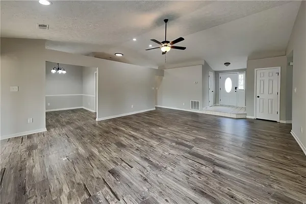 $2,370 | 4018 River Rock Way, Woodstock, GA 30188