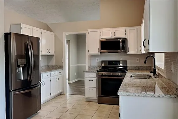 $2,370 | 4018 River Rock Way, Woodstock, GA 30188