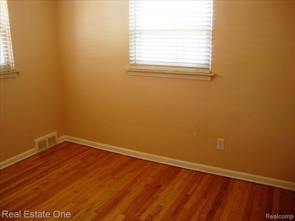 10027 Reeck Road Allen Park, MI 48101 - Photo 11 of 20 BEDROOM