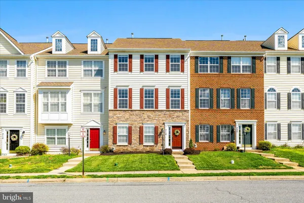 $515,000 | 318 East Wainscot Drive, New Market, MD 21774