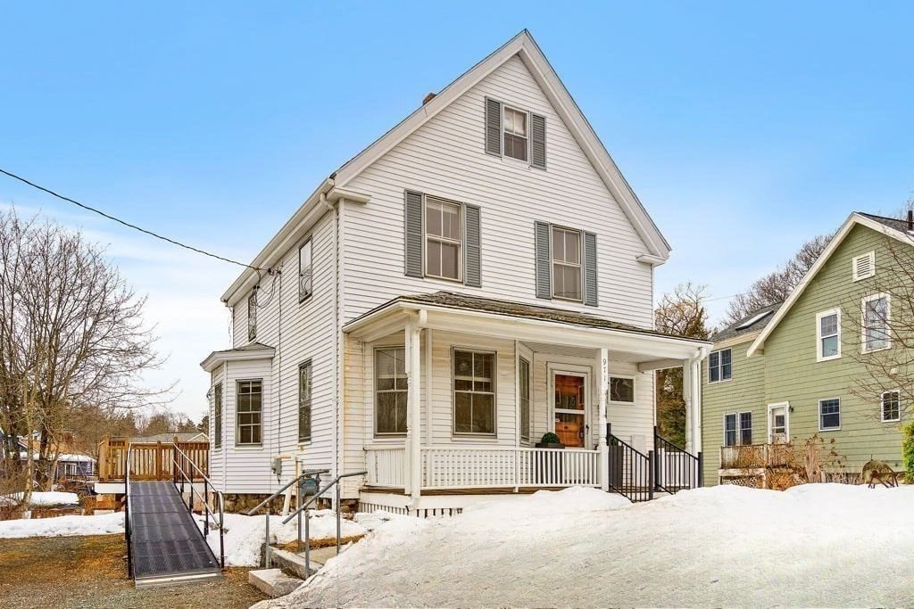 971 Webster Street Needham, MA 02492 - Photo 2 of 37