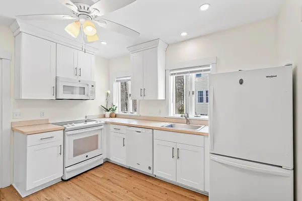 $949,000 | 971 Webster Street, Needham, MA 02492