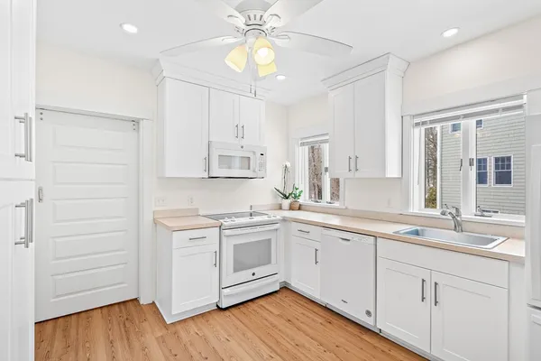 $949,000 | 971 Webster Street, Needham, MA 02492