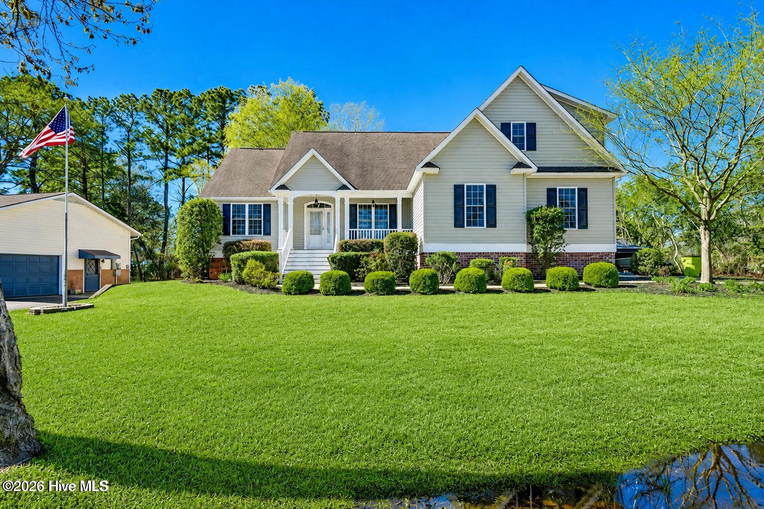 105 Raft Road New Bern, NC 28562 - Photo 2 of 62