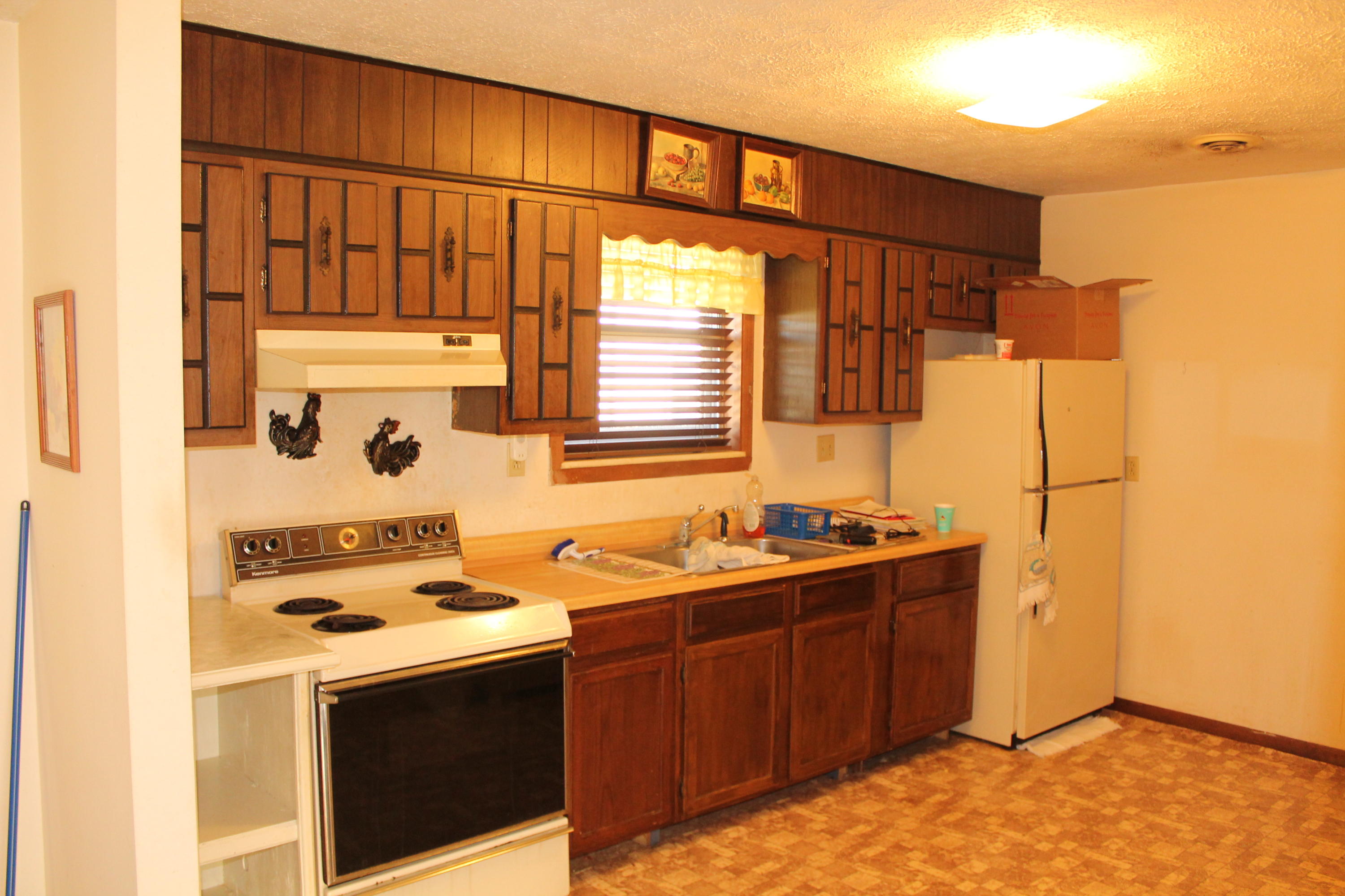 215 Valley Road Maynardville, TN 37807 - Photo 7 of 17 Kitchen