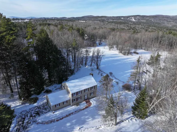 $610,000 | 33 Dogwood Lane, New London, NH 03257