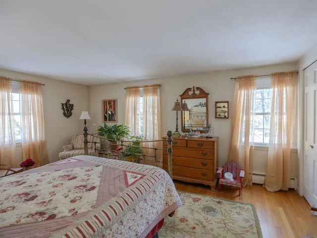 $625,000 | 33 Dogwood Lane, New London, NH 03257