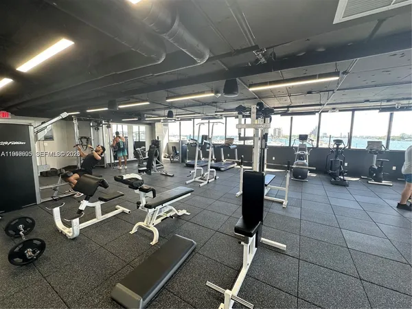 $2,750 | 555 Northeast 15th Street, Unit 26G, Miami, FL 33132