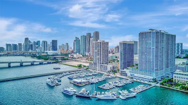 $2,750 | 555 Northeast 15th Street, Unit 26G, Miami, FL 33132