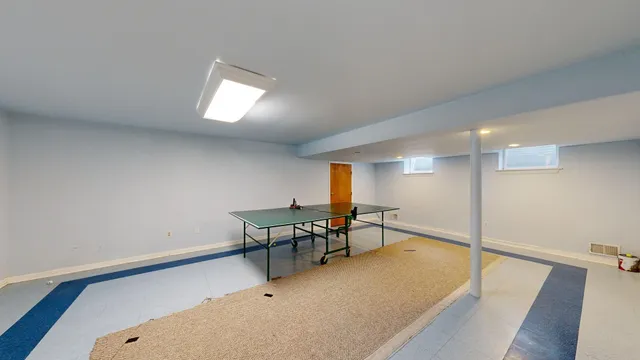 $3,800 | 2425 Foxway Drive, Ann Arbor, MI 48105