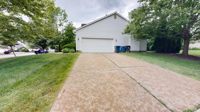 $3,800 | 2425 Foxway Drive, Ann Arbor, MI 48105