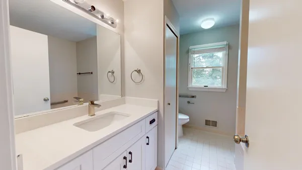 $3,600 | 2425 Foxway Drive, Ann Arbor, MI 48105