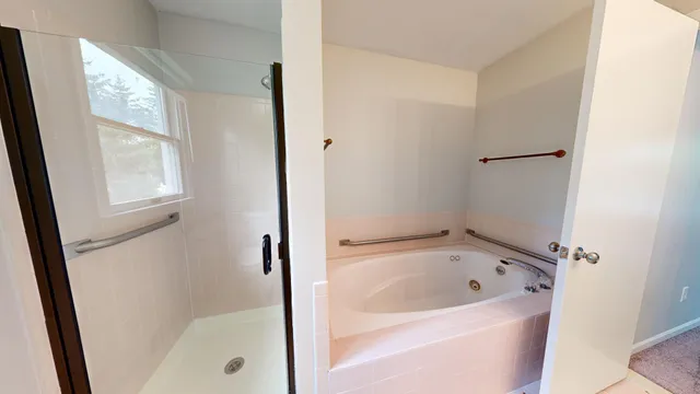 $3,800 | 2425 Foxway Drive, Ann Arbor, MI 48105