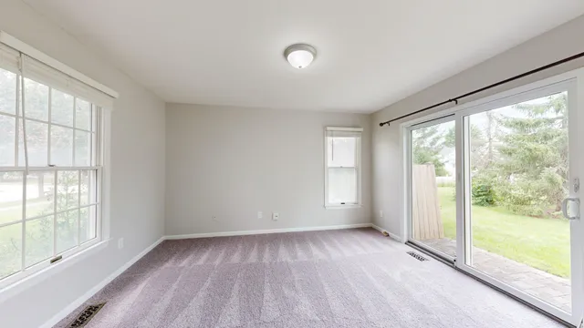 $3,800 | 2425 Foxway Drive, Ann Arbor, MI 48105