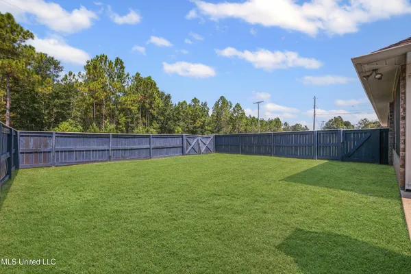 $2,500 | 15301 Parker Road, Biloxi, MS 39532