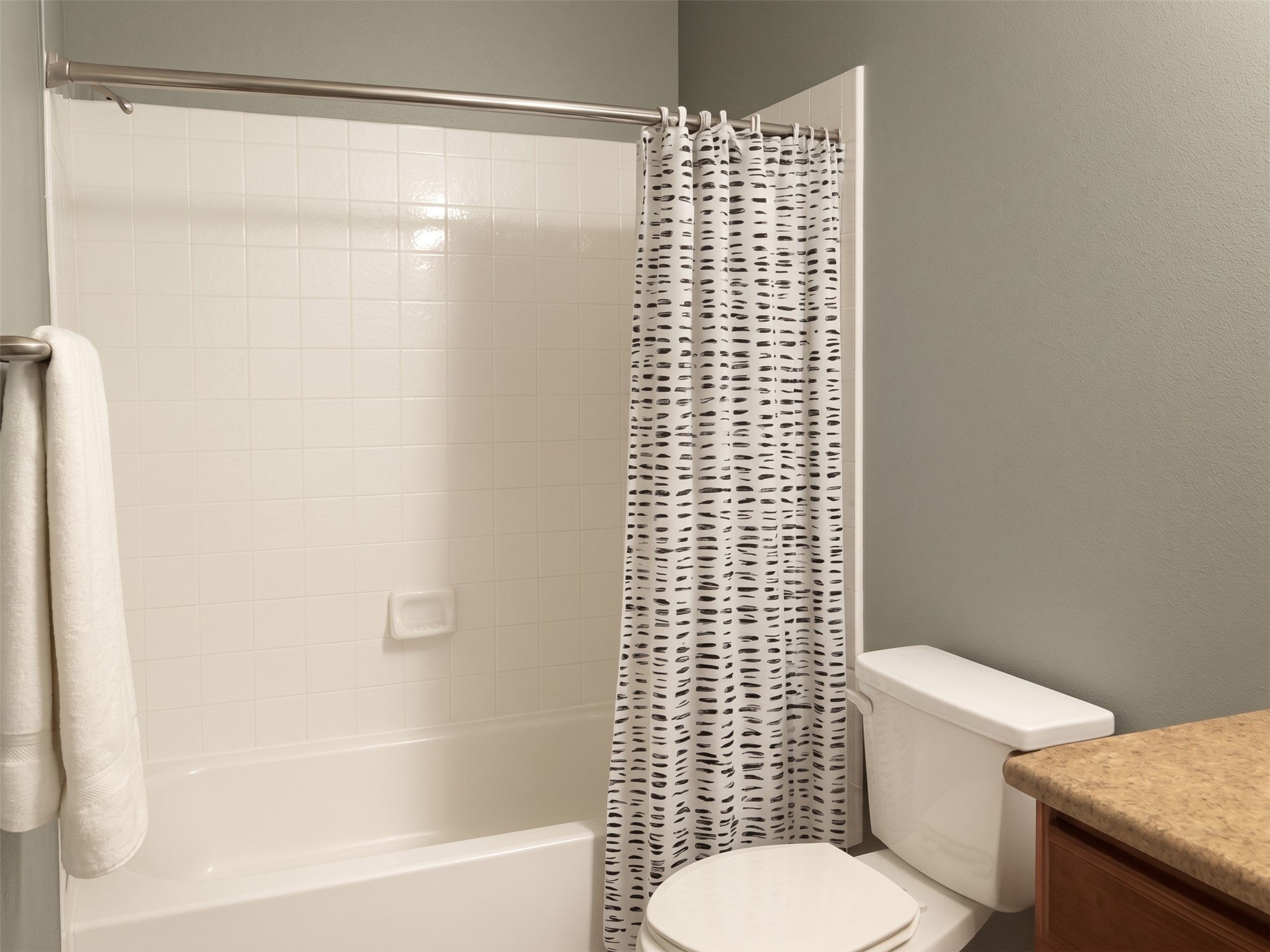 4625 Credo Lane Austin, TX 78725 - Photo 21 of 34 Primary bathroom