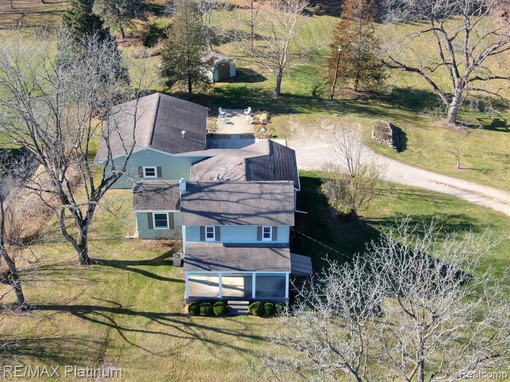 9449 Denton Hill Road Fenton, MI 48430 - Photo 47 of 56