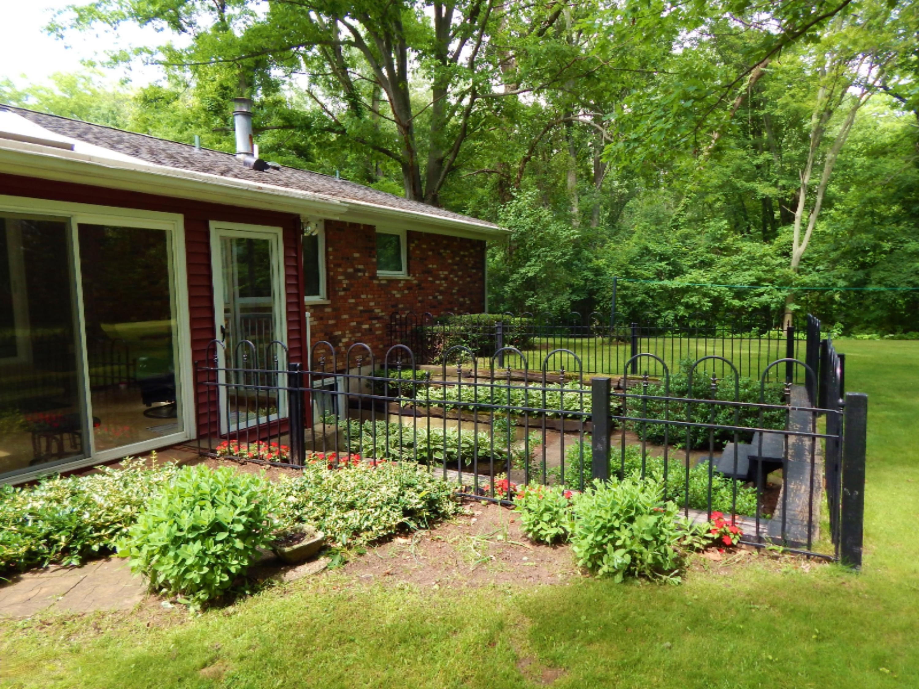 8550 Elm Valley Road Three Oaks, MI 49128 - Photo 40 of 50 DSCN3255