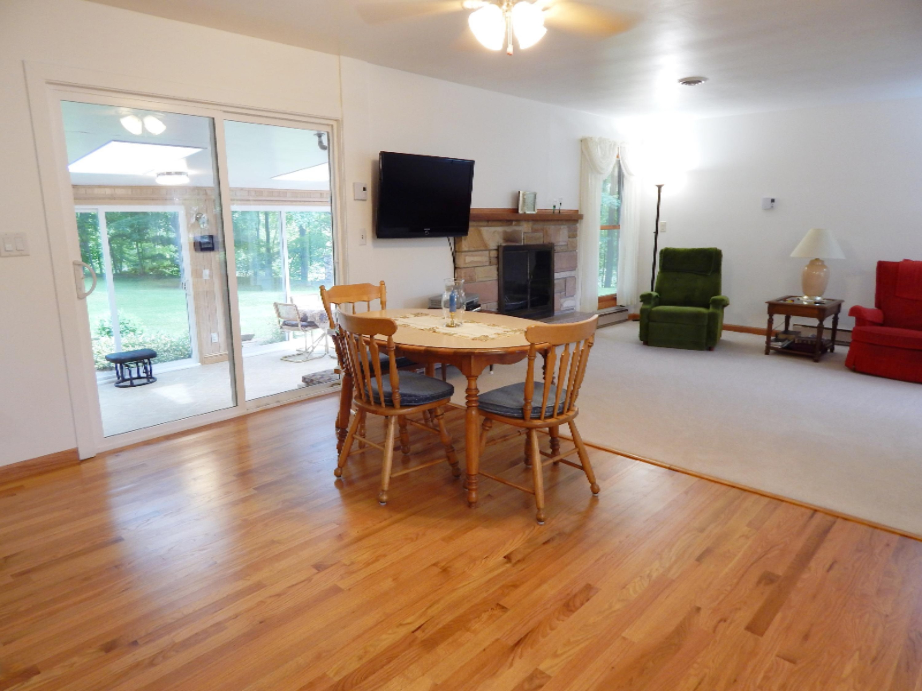 8550 Elm Valley Road Three Oaks, MI 49128 - Photo 7 of 50 DSCN3285