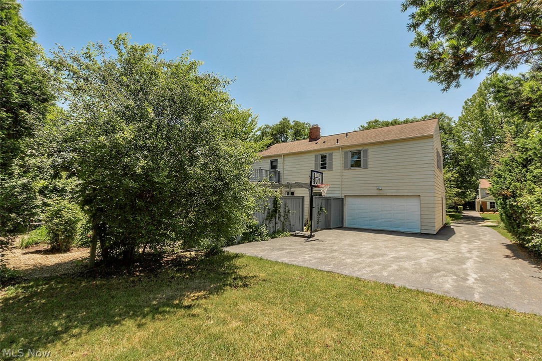 22025 Rye Road Beachwood, OH 44122 - Photo 3 of 34