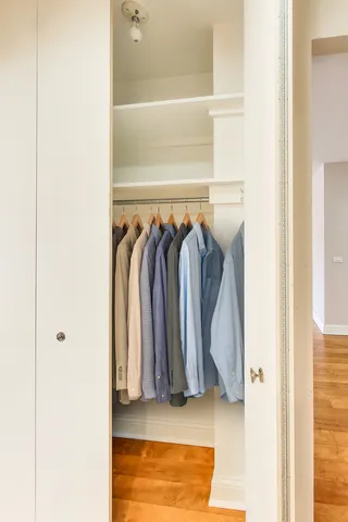 $225,000 | 1560 North Sandburg Terrace, Unit 510, Chicago, IL 60610