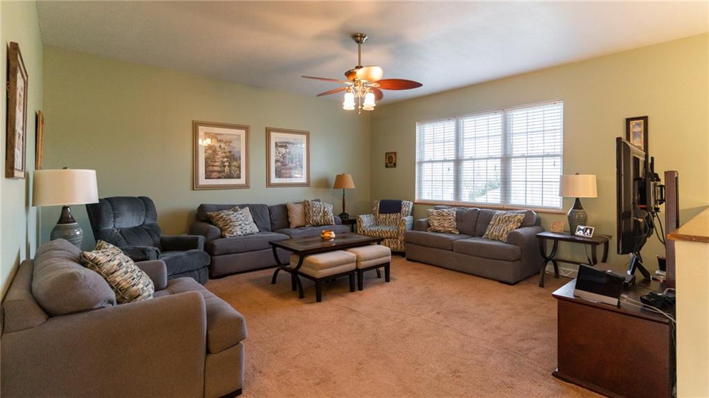 86 Blom Road Grove City, PA 16127 - Photo 6 of 25