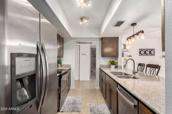 $389,900 | 15022 North 35th Avenue, Phoenix, AZ 85053