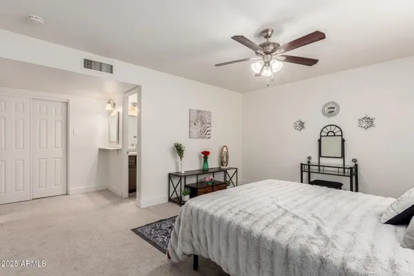 $389,900 | 15022 North 35th Avenue, Phoenix, AZ 85053