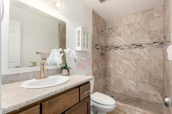 $389,900 | 15022 North 35th Avenue, Phoenix, AZ 85053