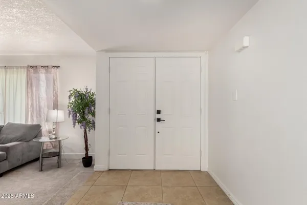 $389,900 | 15022 North 35th Avenue, Phoenix, AZ 85053