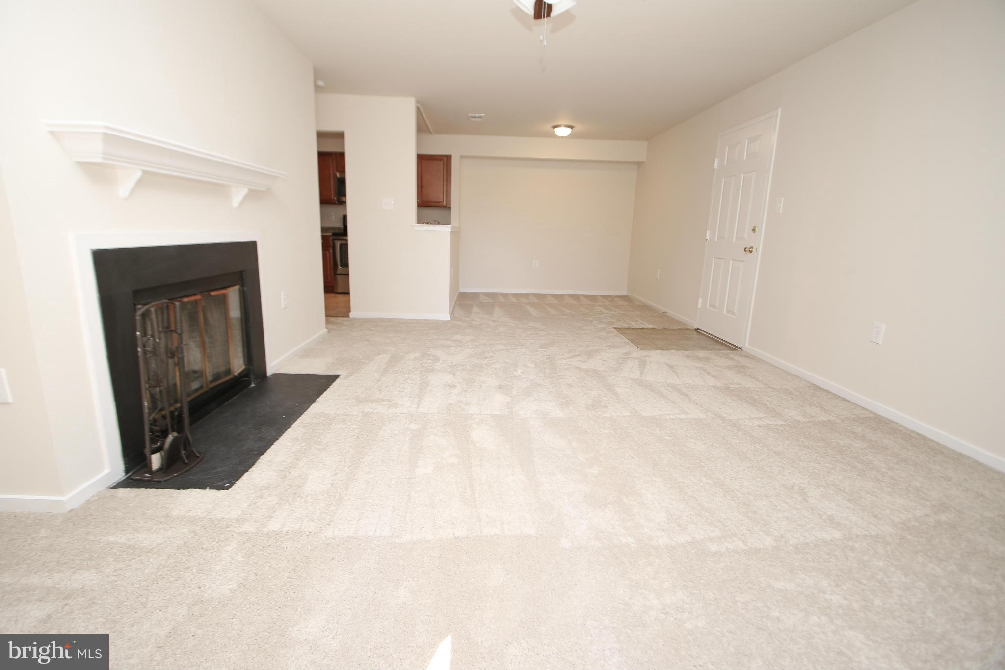 7709 Lexton Place, Unit 47 Springfield, VA 22152 - Photo 3 of 30 NEW PAINT!