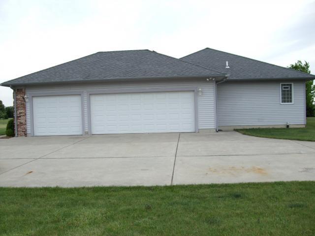 8534 Patterson Road Hilliard, OH 43026 - Photo 2 of 17 Gallery Image 2