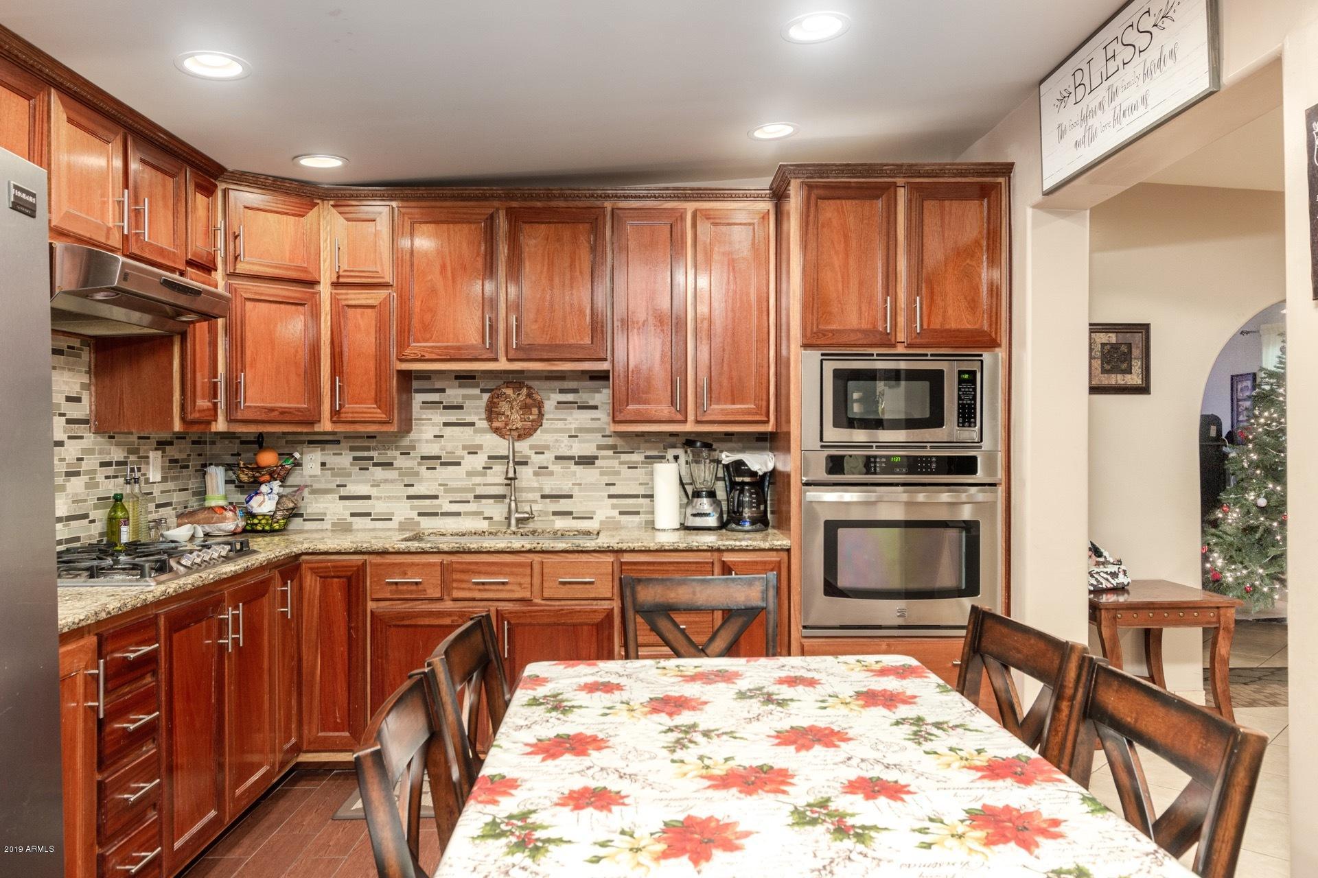 1532 West Chipman Road Phoenix, AZ 85041 - Photo 12 of 37 0012-Chipman - 1532 (14)